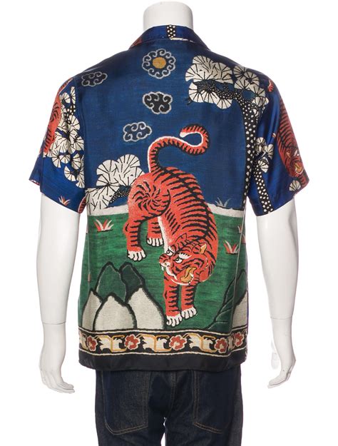 gucci tiger clothing.